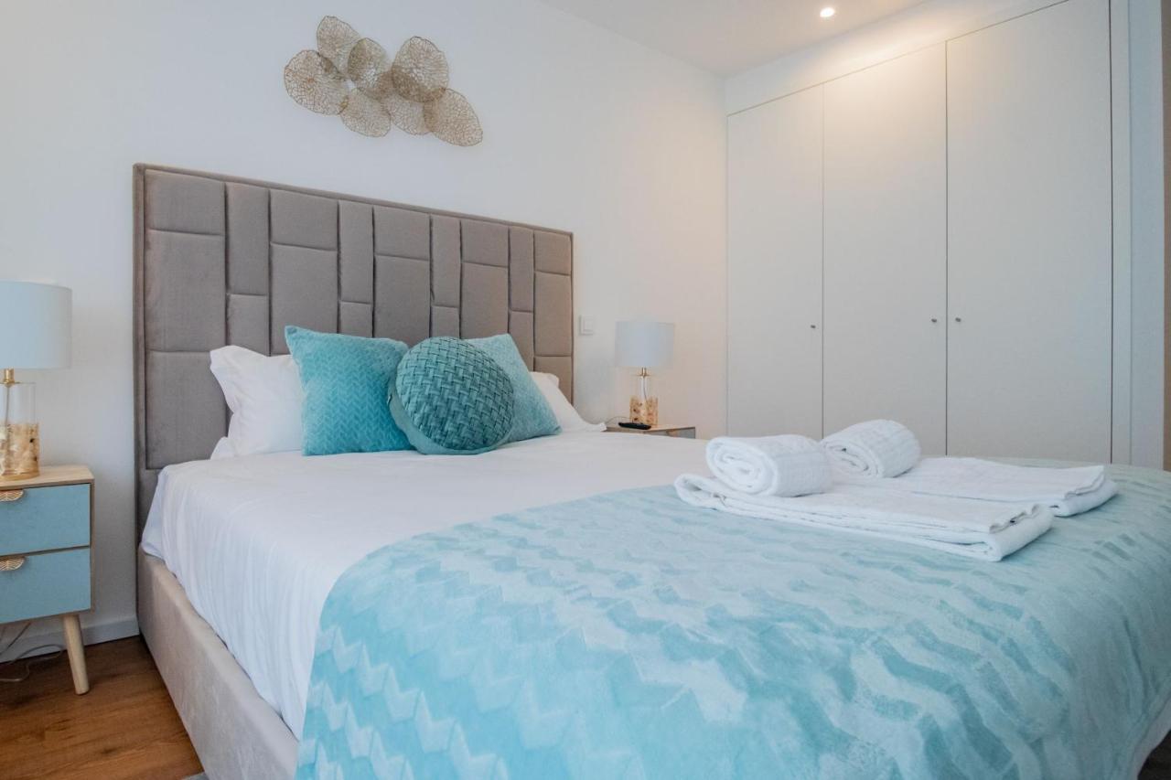 Stunning Apartment W/ Free Parking By Lovelystay Porto Luaran gambar